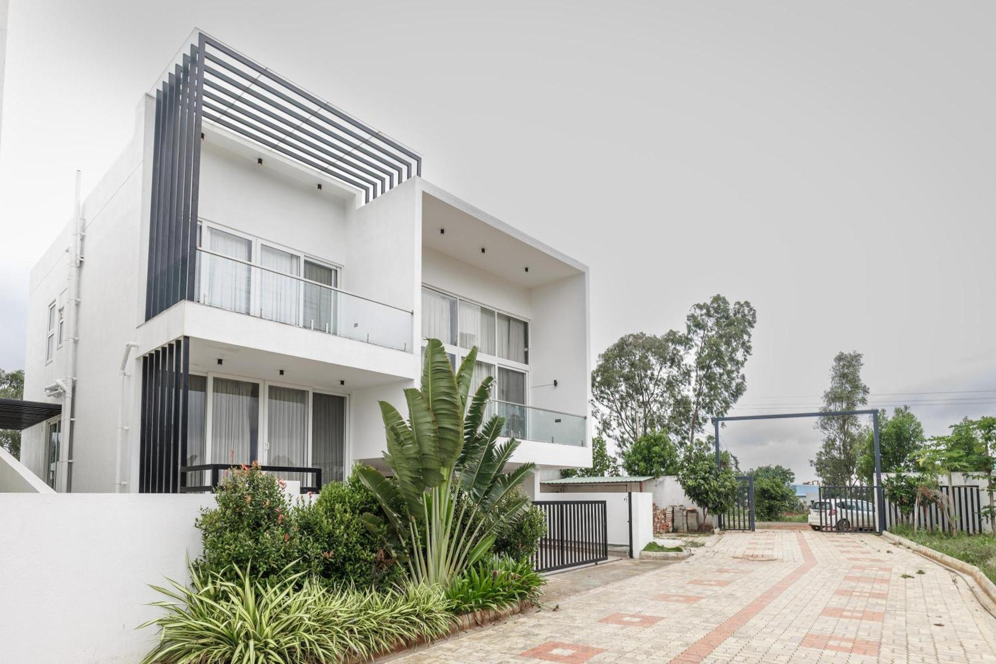 Celestial Sapphire Villa Pvt Pool Veg Food 4Bhk Dod Ballapur Экстерьер фото